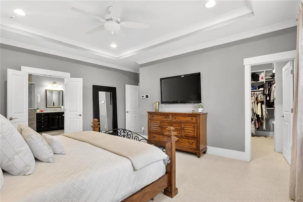 124 Austin Drive, Atlanta, Georgia 30328, 5 Bedrooms Bedrooms, ,4 BathroomsBathrooms,Residential,For Sale,124 Austin Drive,7756633