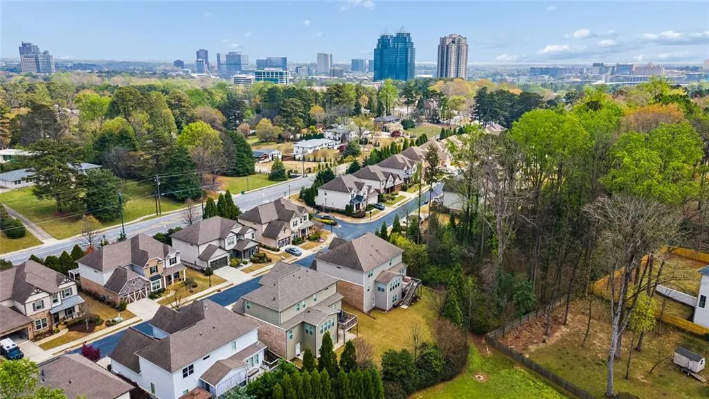 124 Austin Drive, Atlanta, Georgia 30328, 5 Bedrooms Bedrooms, ,4 BathroomsBathrooms,Residential,For Sale,124 Austin Drive,7756633
