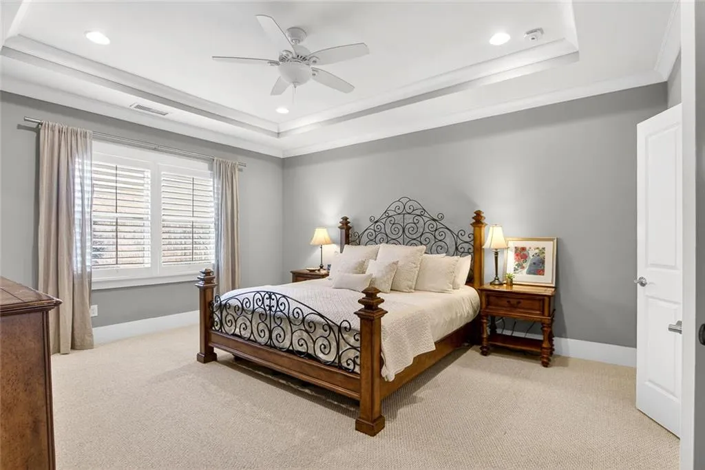 124 Austin Drive, Atlanta, Georgia 30328, 5 Bedrooms Bedrooms, ,4 BathroomsBathrooms,Residential,For Sale,124 Austin Drive,7756633