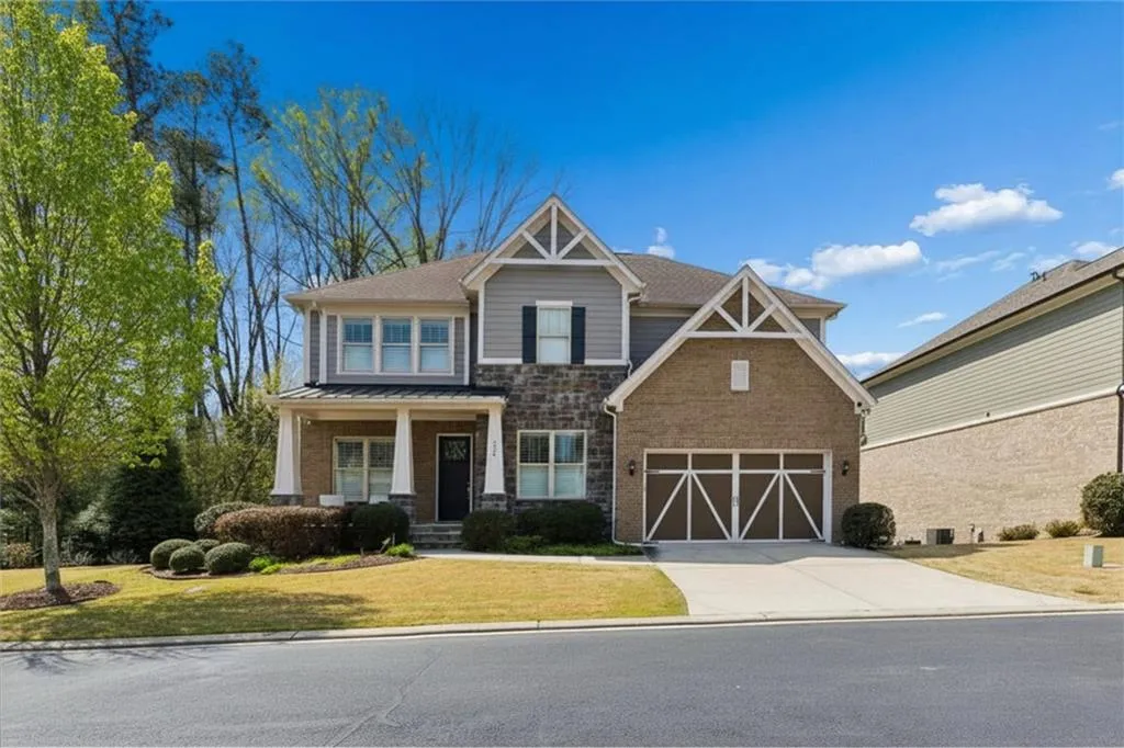 124 Austin Drive, Atlanta, Georgia 30328, 5 Bedrooms Bedrooms, ,4 BathroomsBathrooms,Residential,For Sale,124 Austin Drive,7756633
