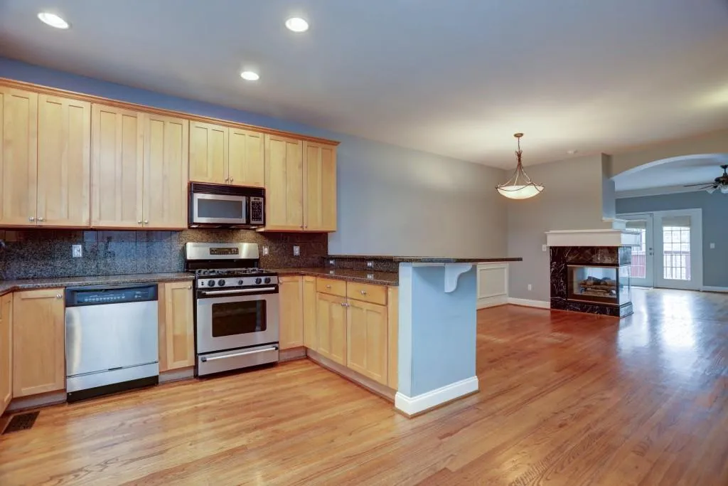 1200 Wing Street Unit 2, Sandy Springs, Georgia 30350, 3 Bedrooms Bedrooms, ,3 BathroomsBathrooms,Residential,Sold,1200 Wing Street Unit 2,6511960