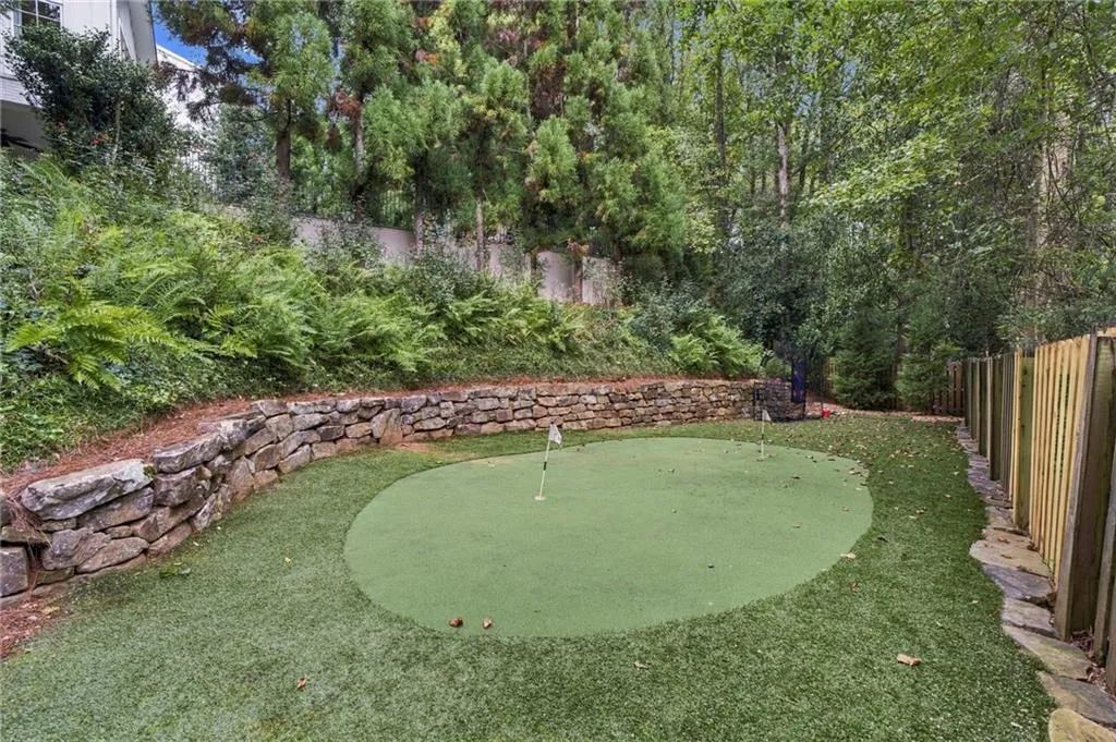 323 Blanton Road Nw, Atlanta, Georgia 30342, 5 Bedrooms Bedrooms, 0 ,4 BathroomsBathrooms,Residential,For Sale,323 Blanton Road Nw,7849654