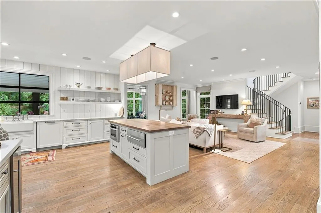 Island with warming drawer and microwave