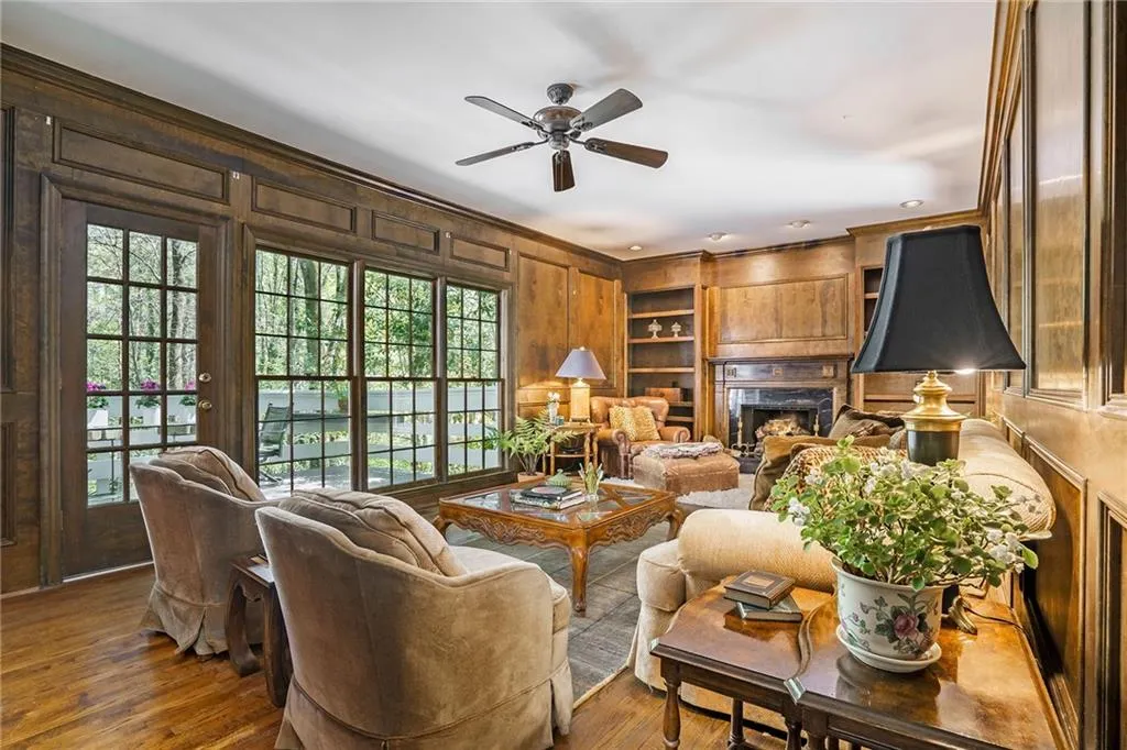 9885 Huntcliff Trace, Sandy Springs, Georgia 30350, 5 Bedrooms Bedrooms, ,3 BathroomsBathrooms,Residential,Sold,9885 Huntcliff Trace,7033451