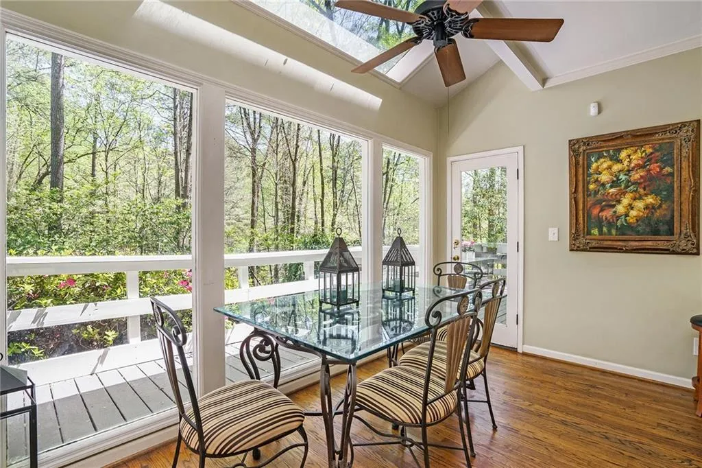 9885 Huntcliff Trace, Sandy Springs, Georgia 30350, 5 Bedrooms Bedrooms, ,3 BathroomsBathrooms,Residential,Sold,9885 Huntcliff Trace,7033451