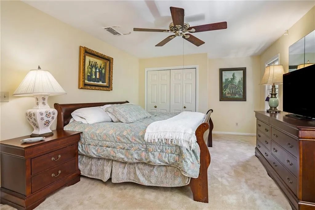 9885 Huntcliff Trace, Sandy Springs, Georgia 30350, 5 Bedrooms Bedrooms, ,3 BathroomsBathrooms,Residential,Sold,9885 Huntcliff Trace,7033451