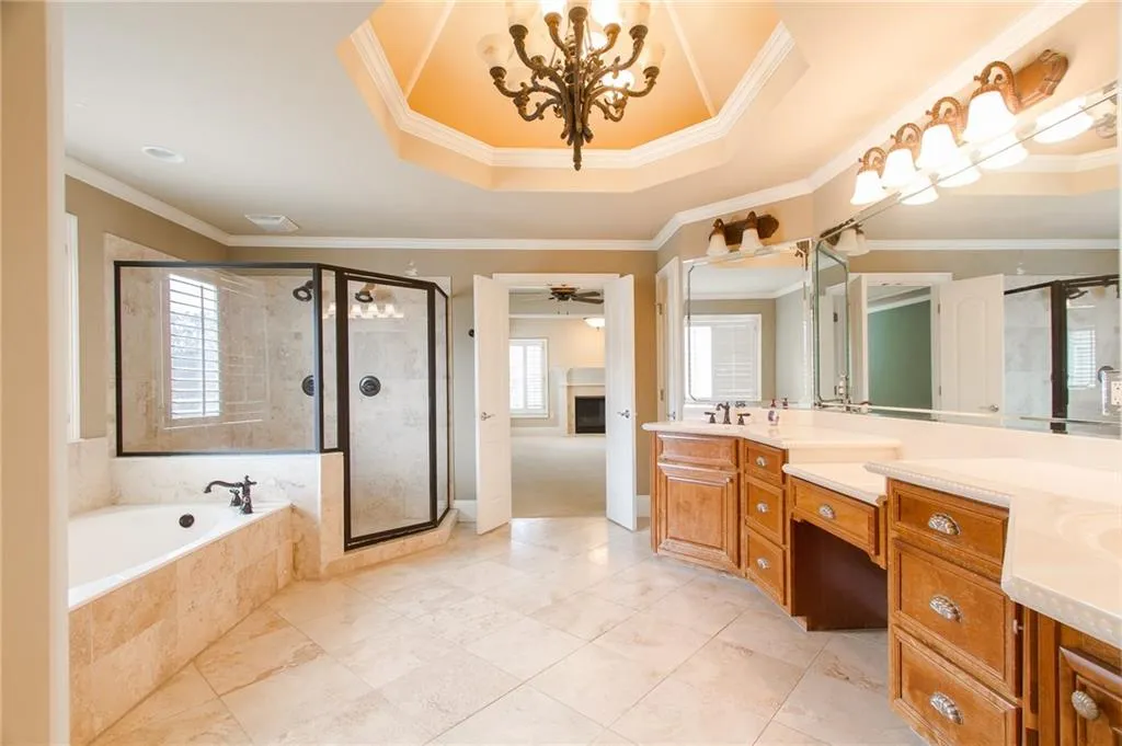 7930 Stratford Lane, Sandy Springs, Georgia 30350, 5 Bedrooms Bedrooms, ,4 BathroomsBathrooms,Residential,Sold,7930 Stratford Lane,5634101