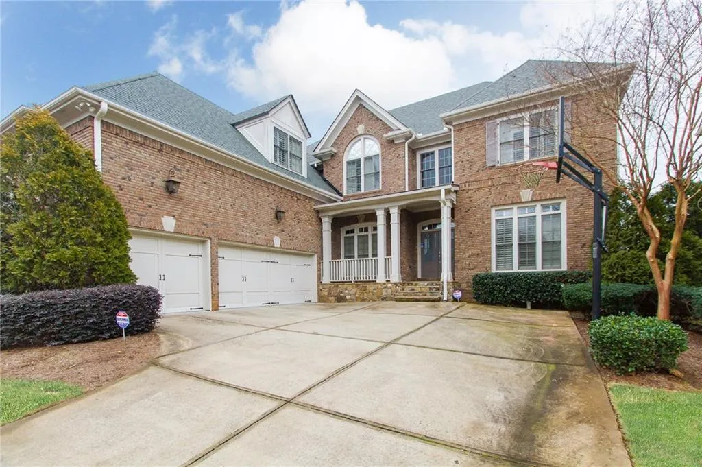 7930 Stratford Lane, Sandy Springs, Georgia 30350, 5 Bedrooms Bedrooms, ,4 BathroomsBathrooms,Residential,Sold,7930 Stratford Lane,5634101
