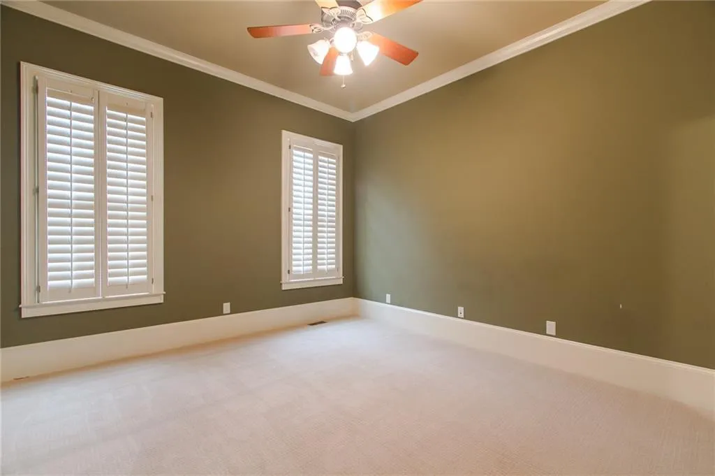 7930 Stratford Lane, Sandy Springs, Georgia 30350, 5 Bedrooms Bedrooms, ,4 BathroomsBathrooms,Residential,Sold,7930 Stratford Lane,5634101