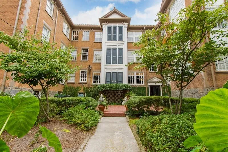 8 Collier Road Nw Unit C5, Atlanta, Georgia 30309, 2 Bedrooms Bedrooms, ,1 BathroomBathrooms,Residential,Sold,8 Collier Road Nw Unit C5,5600434