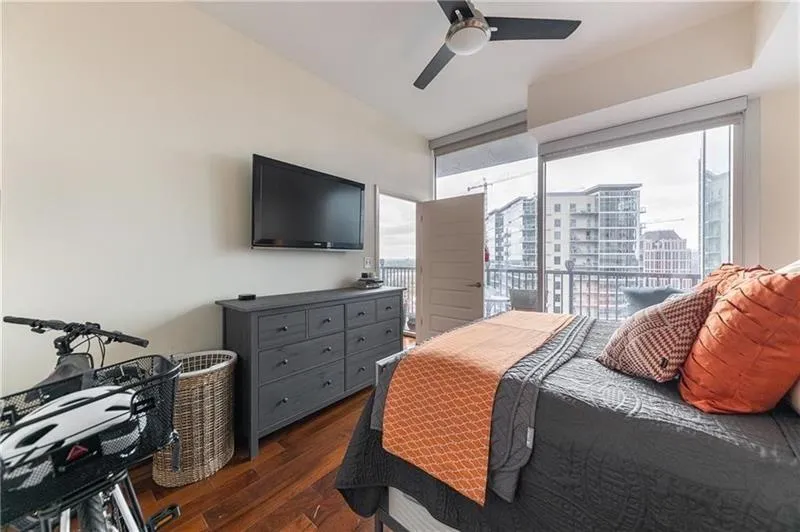 1080 Peachtree Street Ne Unit 1815, Atlanta, Georgia 30309, 1 Bedroom Bedrooms, ,1 BathroomBathrooms,Residential,For Sale,1080 Peachtree Street Ne Unit 1815,7626214