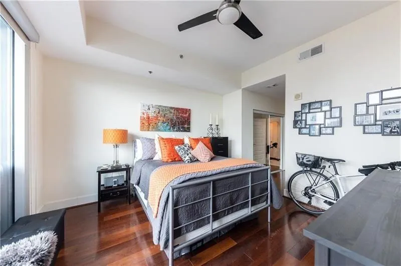 1080 Peachtree Street Ne Unit 1815, Atlanta, Georgia 30309, 1 Bedroom Bedrooms, ,1 BathroomBathrooms,Residential,For Sale,1080 Peachtree Street Ne Unit 1815,7626214