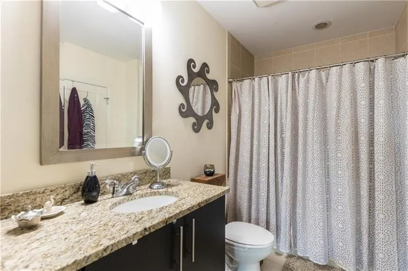 1080 Peachtree Street Ne Unit 1815, Atlanta, Georgia 30309, 1 Bedroom Bedrooms, ,1 BathroomBathrooms,Residential,For Sale,1080 Peachtree Street Ne Unit 1815,7626214