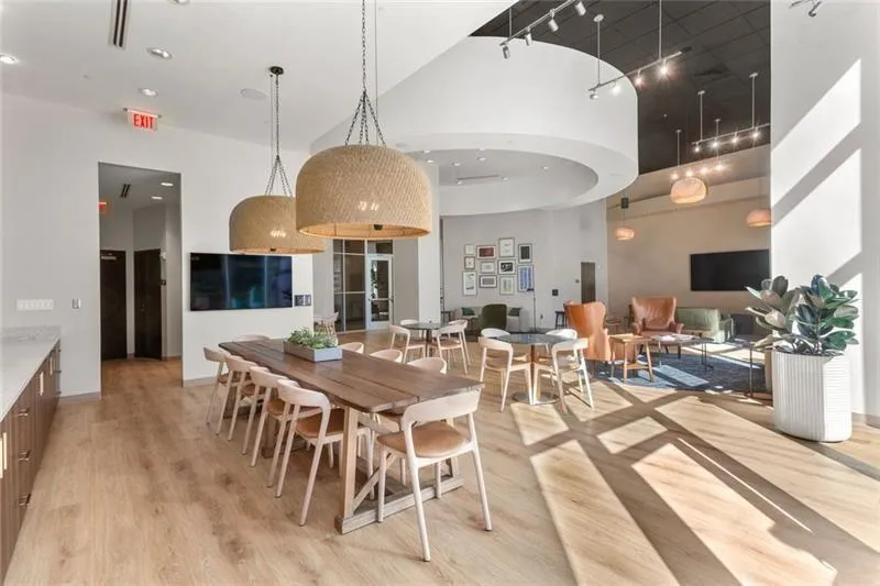 1080 Peachtree Street Ne Unit 1815, Atlanta, Georgia 30309, 1 Bedroom Bedrooms, ,1 BathroomBathrooms,Residential,For Sale,1080 Peachtree Street Ne Unit 1815,7626214