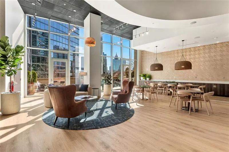 1080 Peachtree Street Ne Unit 1815, Atlanta, Georgia 30309, 1 Bedroom Bedrooms, ,1 BathroomBathrooms,Residential,For Sale,1080 Peachtree Street Ne Unit 1815,7626214
