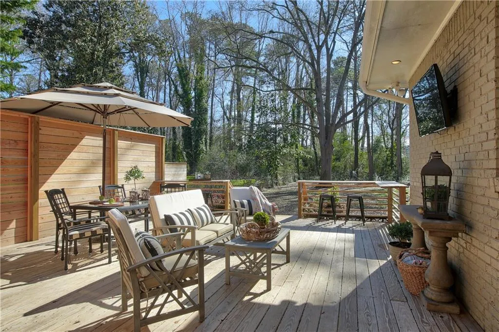 545 Windsor Parkway, Sandy Springs, Georgia 30342, 3 Bedrooms Bedrooms, ,2 BathroomsBathrooms,Residential,Sold,545 Windsor Parkway,5955789 545 Windsor Parkway, Sandy Springs, Georgia 30342, 3 Bedrooms Bedrooms, ,2 BathroomsBathrooms,Residential,Sold,545 Windsor Parkway,5955789