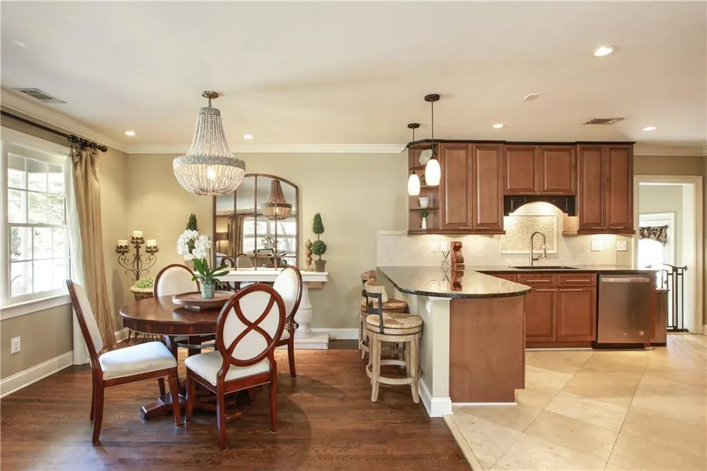 545 Windsor Parkway, Sandy Springs, Georgia 30342, 3 Bedrooms Bedrooms, ,2 BathroomsBathrooms,Residential,Sold,545 Windsor Parkway,5955789 545 Windsor Parkway, Sandy Springs, Georgia 30342, 3 Bedrooms Bedrooms, ,2 BathroomsBathrooms,Residential,Sold,545 Windsor Parkway,5955789