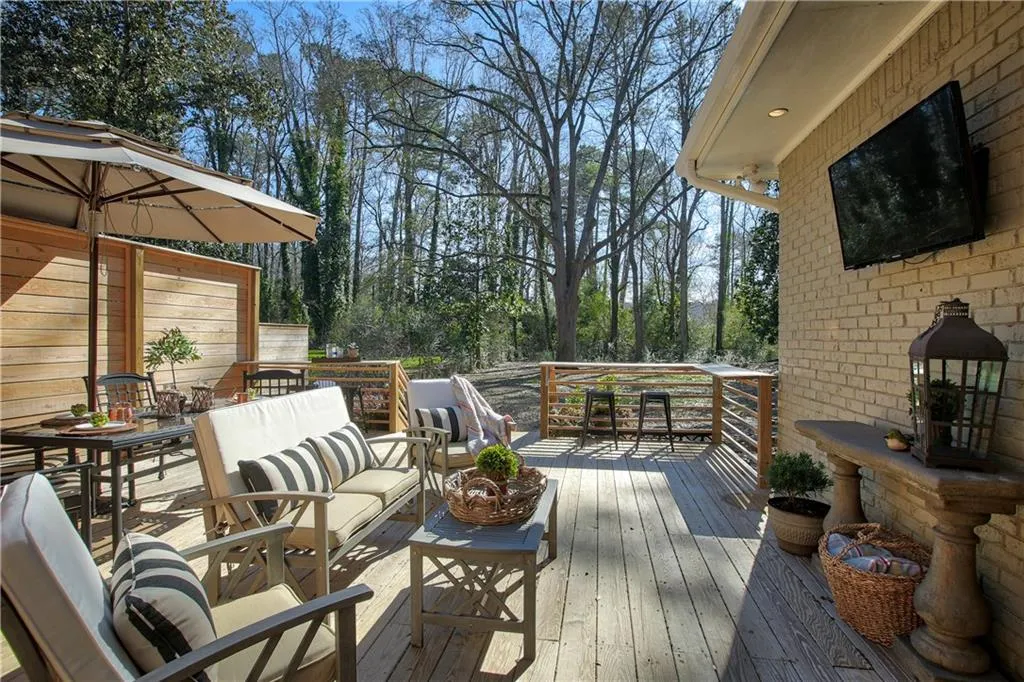 545 Windsor Parkway, Sandy Springs, Georgia 30342, 3 Bedrooms Bedrooms, ,2 BathroomsBathrooms,Residential,Sold,545 Windsor Parkway,5955789 545 Windsor Parkway, Sandy Springs, Georgia 30342, 3 Bedrooms Bedrooms, ,2 BathroomsBathrooms,Residential,Sold,545 Windsor Parkway,5955789