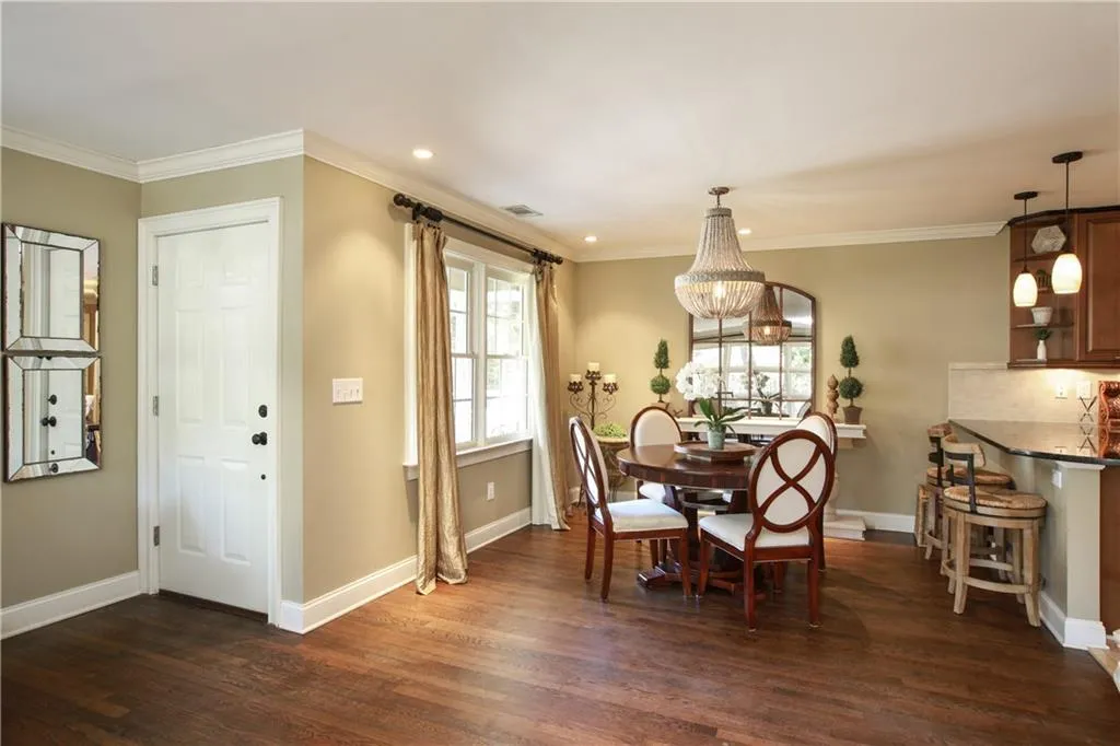 545 Windsor Parkway, Sandy Springs, Georgia 30342, 3 Bedrooms Bedrooms, ,2 BathroomsBathrooms,Residential,Sold,545 Windsor Parkway,5955789 545 Windsor Parkway, Sandy Springs, Georgia 30342, 3 Bedrooms Bedrooms, ,2 BathroomsBathrooms,Residential,Sold,545 Windsor Parkway,5955789