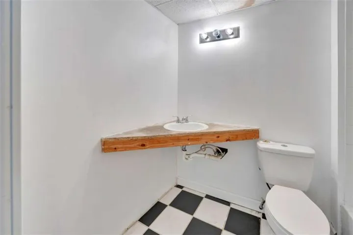 1170