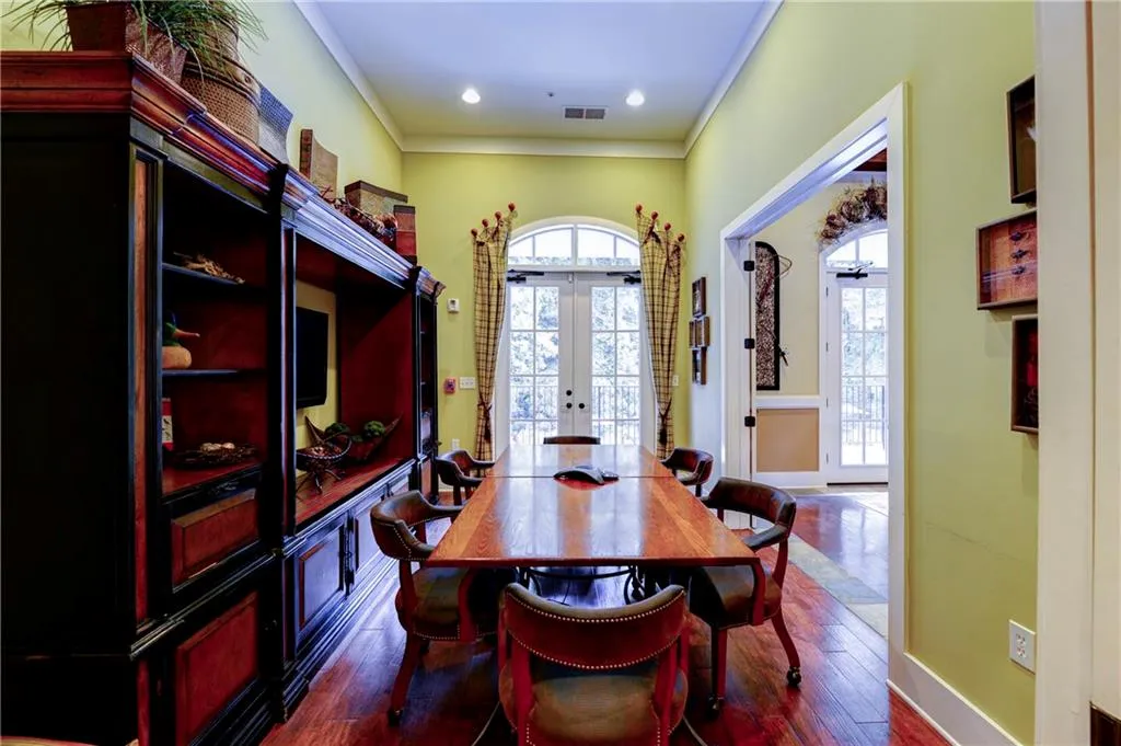 200 River Vista Drive Unit 710, Atlanta, Georgia 30339, 2 Bedrooms Bedrooms, ,2 BathroomsBathrooms,Residential,Sold,200 River Vista Drive Unit 710,5622012