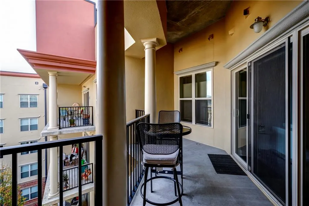 200 River Vista Drive Unit 710, Atlanta, Georgia 30339, 2 Bedrooms Bedrooms, ,2 BathroomsBathrooms,Residential,Sold,200 River Vista Drive Unit 710,5622012