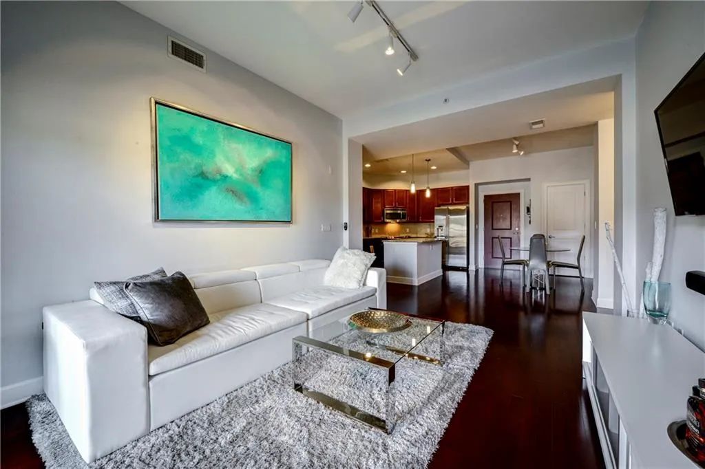 200 River Vista Drive Unit 710, Atlanta, Georgia 30339, 2 Bedrooms Bedrooms, ,2 BathroomsBathrooms,Residential,Sold,200 River Vista Drive Unit 710,5622012