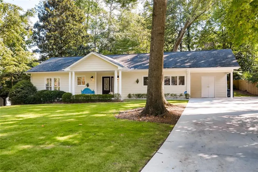 429 Carolwood Lane, Atlanta, Georgia 30342, 3 Bedrooms Bedrooms, ,2 BathroomsBathrooms,Residential,Sold,429 Carolwood Lane,5914111