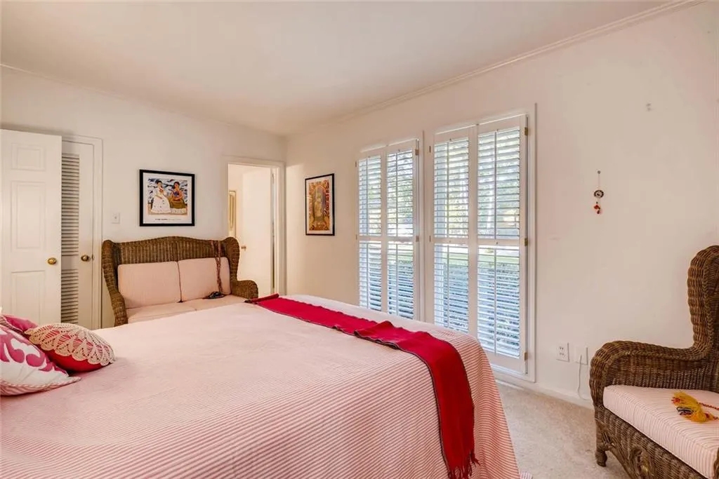 429 Carolwood Lane, Atlanta, Georgia 30342, 3 Bedrooms Bedrooms, ,2 BathroomsBathrooms,Residential,Sold,429 Carolwood Lane,5914111