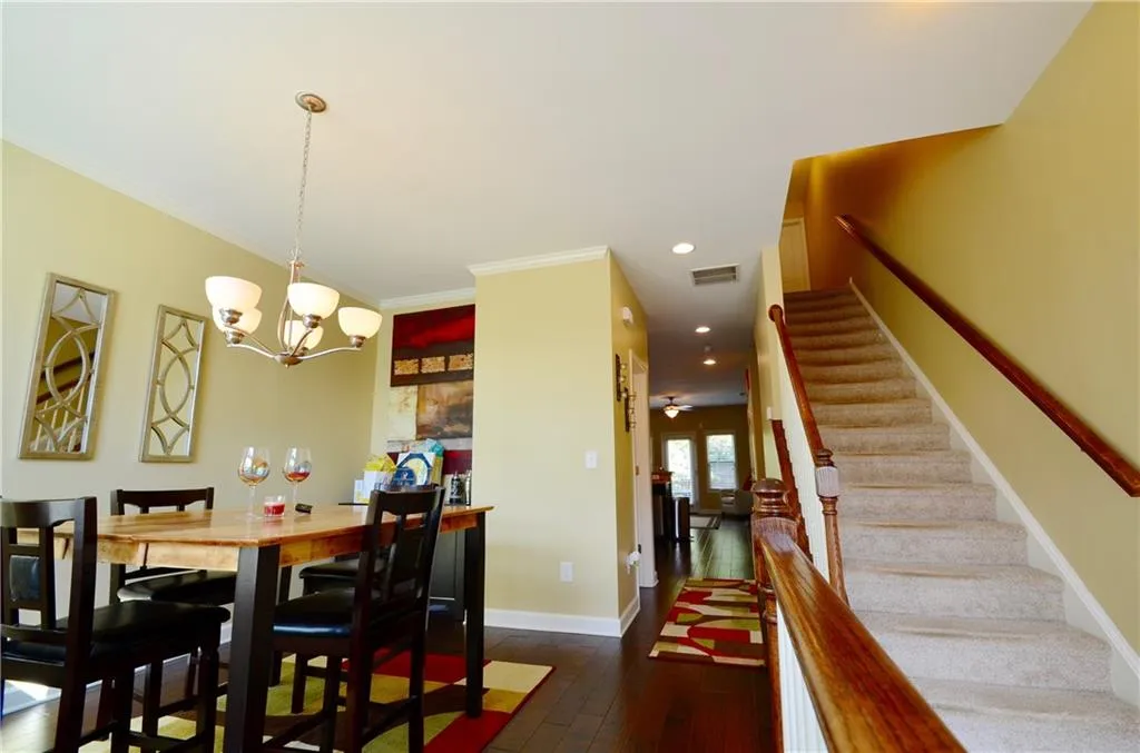 7470 Glisten Avenue, Atlanta, Georgia 30328, 3 Bedrooms Bedrooms, ,3 BathroomsBathrooms,Residential,Sold,7470 Glisten Avenue,5762615