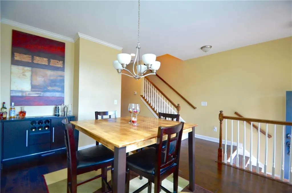 7470 Glisten Avenue, Atlanta, Georgia 30328, 3 Bedrooms Bedrooms, ,3 BathroomsBathrooms,Residential,Sold,7470 Glisten Avenue,5762615