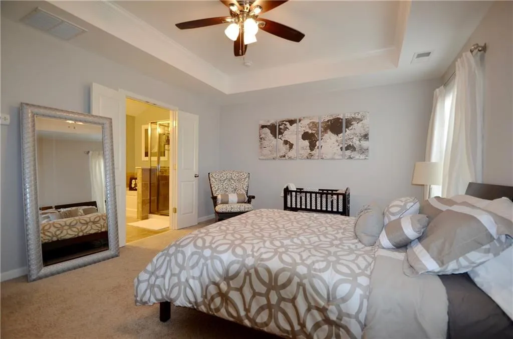 7470 Glisten Avenue, Atlanta, Georgia 30328, 3 Bedrooms Bedrooms, ,3 BathroomsBathrooms,Residential,Sold,7470 Glisten Avenue,5762615
