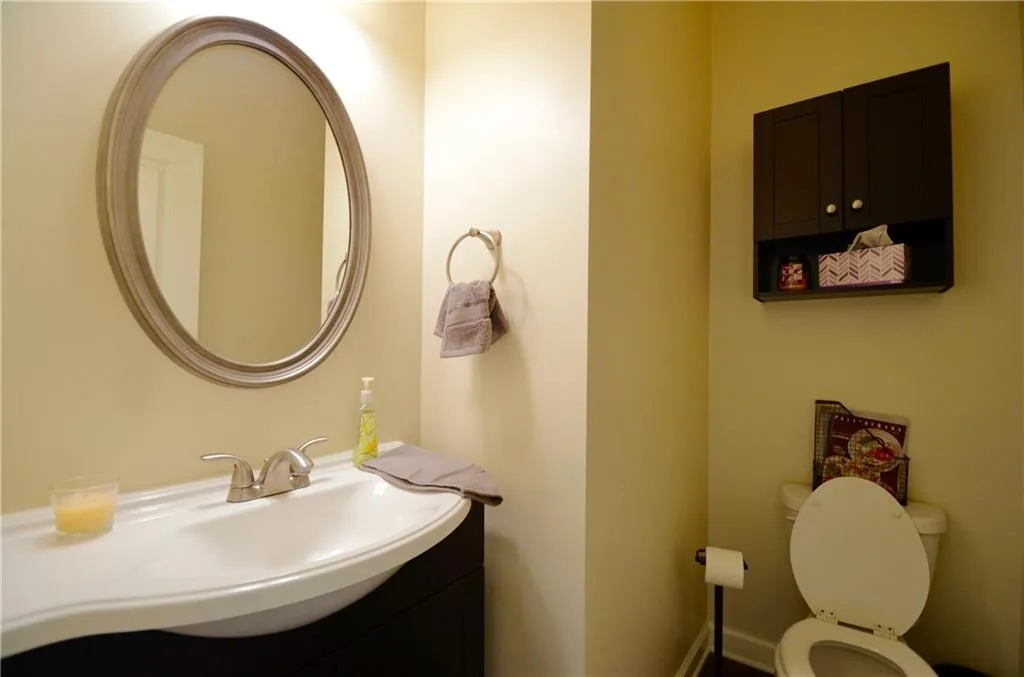 7470 Glisten Avenue, Atlanta, Georgia 30328, 3 Bedrooms Bedrooms, ,3 BathroomsBathrooms,Residential,Sold,7470 Glisten Avenue,5762615