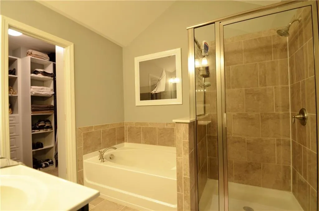 7470 Glisten Avenue, Atlanta, Georgia 30328, 3 Bedrooms Bedrooms, ,3 BathroomsBathrooms,Residential,Sold,7470 Glisten Avenue,5762615