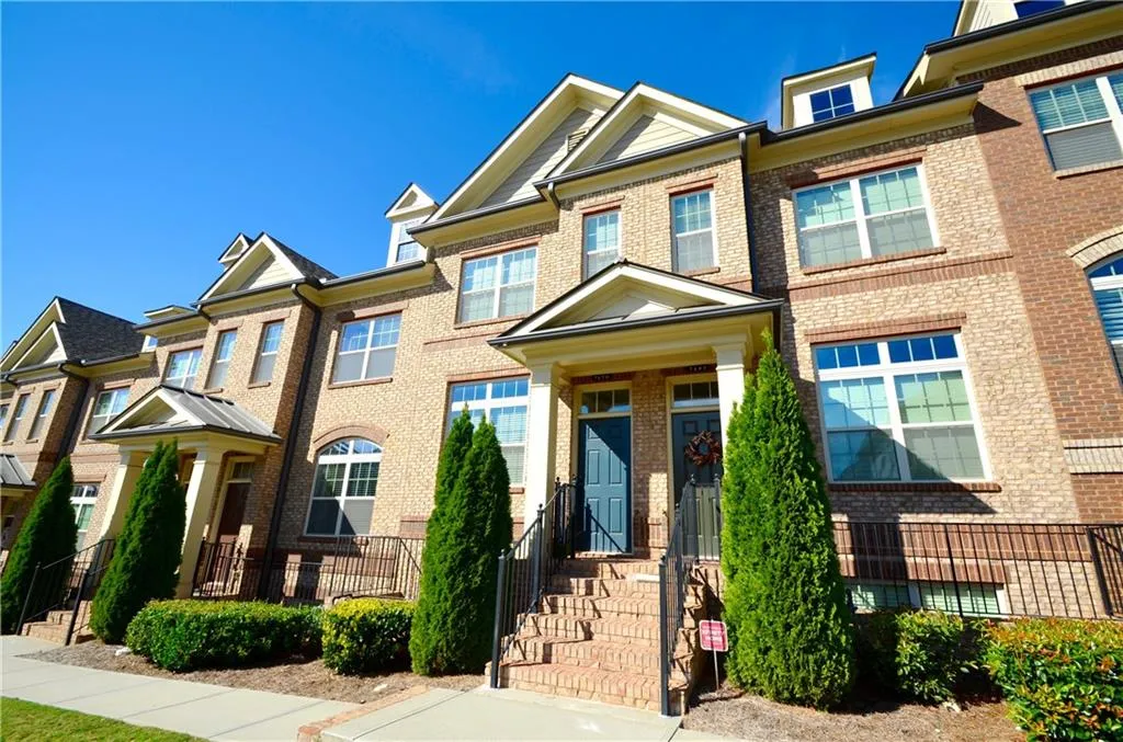 7470 Glisten Avenue, Atlanta, Georgia 30328, 3 Bedrooms Bedrooms, ,3 BathroomsBathrooms,Residential,Sold,7470 Glisten Avenue,5762615