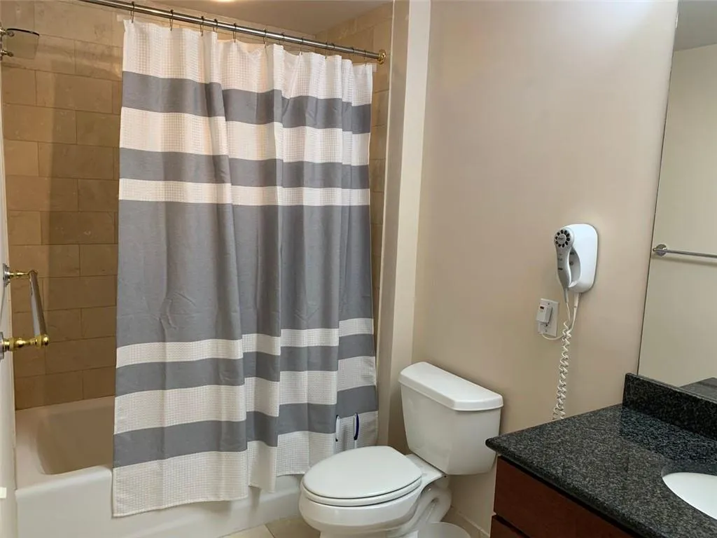 195 14th Street Ne Unit 2103, Atlanta, Georgia 30309, 2 Bedrooms Bedrooms, ,2 BathroomsBathrooms,Residential,For Sale,195 14th Street Ne Unit 2103,7457958