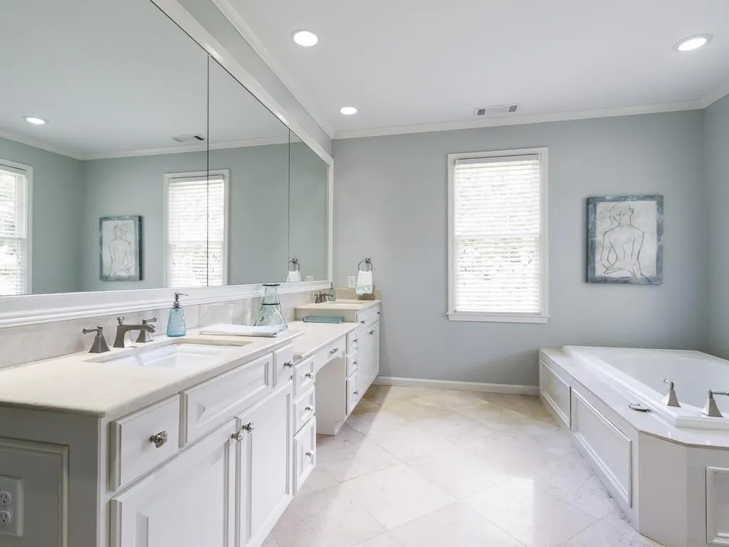 825 Edgewater Trail, Sandy Springs, Georgia 30328, 5 Bedrooms Bedrooms, ,4 BathroomsBathrooms,Residential,Sold,825 Edgewater Trail,5903475