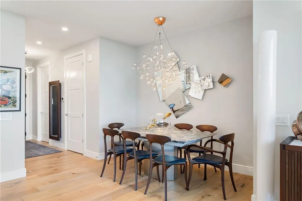 2425 Peachtree Road Ne Unit 1412, Atlanta, Georgia 30305, 2 Bedrooms Bedrooms, 0 ,2 BathroomsBathrooms,Residential,For Sale,2425 Peachtree Road Ne Unit 1412,7783427