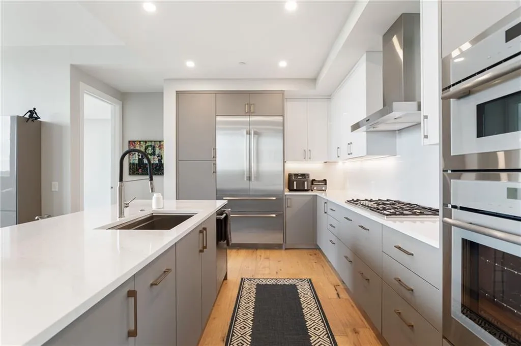 2425 Peachtree Road Ne Unit 1412, Atlanta, Georgia 30305, 2 Bedrooms Bedrooms, 0 ,2 BathroomsBathrooms,Residential,For Sale,2425 Peachtree Road Ne Unit 1412,7783427