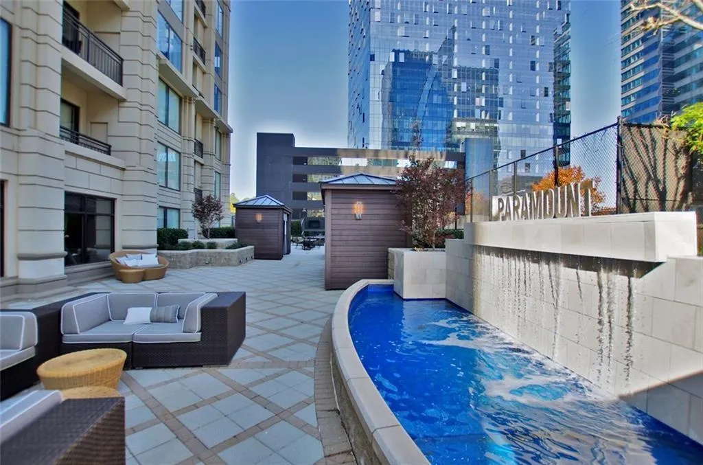 3445 Stratford Road Ne Unit 1801, Atlanta, Georgia 30326, 2 Bedrooms Bedrooms, ,2 BathroomsBathrooms,Residential,Sold,3445 Stratford Road Ne Unit 1801,6833152