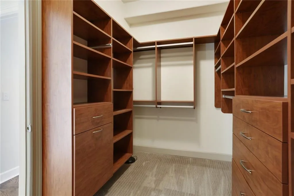 3445 Stratford Road Ne Unit 1801, Atlanta, Georgia 30326, 2 Bedrooms Bedrooms, ,2 BathroomsBathrooms,Residential,Sold,3445 Stratford Road Ne Unit 1801,6833152