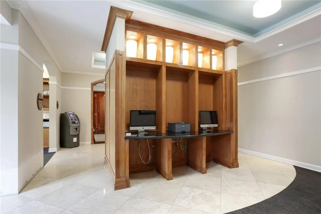 3445 Stratford Road Ne Unit 1801, Atlanta, Georgia 30326, 2 Bedrooms Bedrooms, ,2 BathroomsBathrooms,Residential,Sold,3445 Stratford Road Ne Unit 1801,6833152