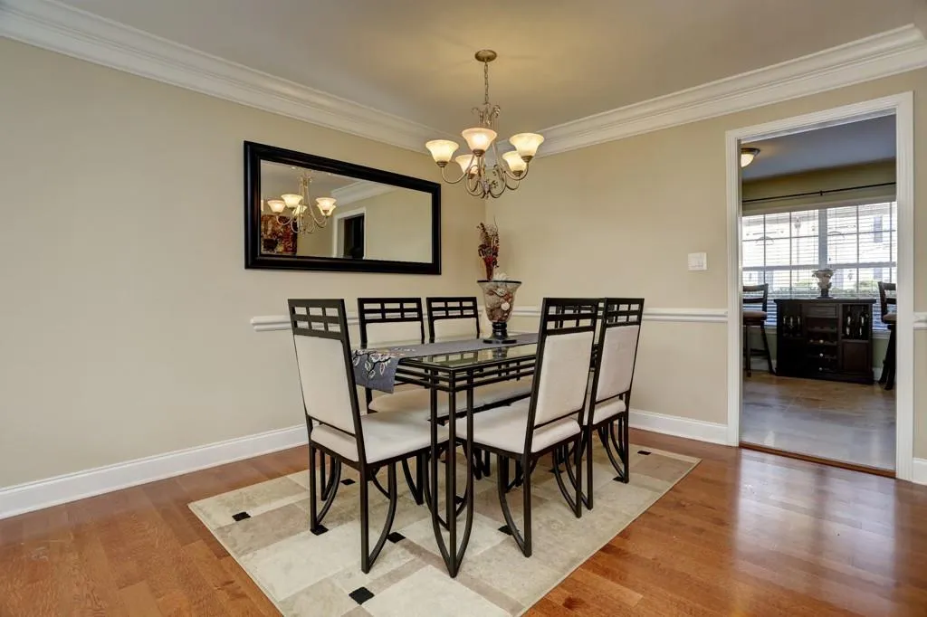 6980 Roswell Road Ne Unit G4, Atlanta, Georgia 30328, 3 Bedrooms Bedrooms, ,2 BathroomsBathrooms,Residential,Sold,6980 Roswell Road Ne Unit G4,5801127