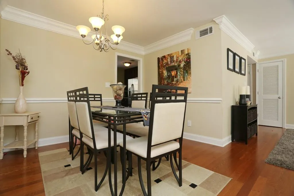 6980 Roswell Road Ne Unit G4, Atlanta, Georgia 30328, 3 Bedrooms Bedrooms, ,2 BathroomsBathrooms,Residential,Sold,6980 Roswell Road Ne Unit G4,5801127