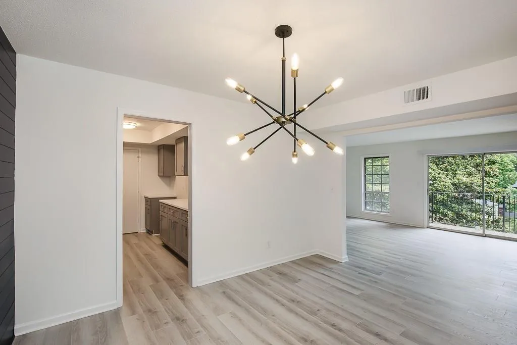 6851 Roswell Road Unit O-31, Sandy Springs, Georgia 30328, 2 Bedrooms Bedrooms, ,2 BathroomsBathrooms,Residential,Sold,6851 Roswell Road Unit O-31,6737039