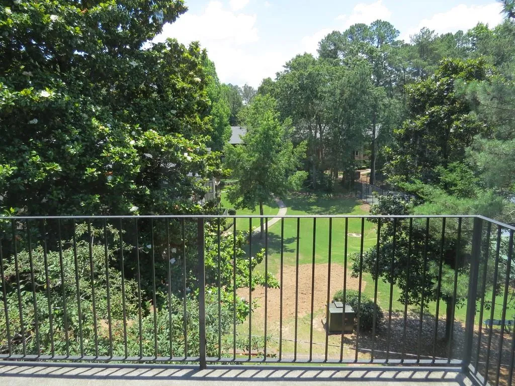 6851 Roswell Road Unit O-31, Sandy Springs, Georgia 30328, 2 Bedrooms Bedrooms, ,2 BathroomsBathrooms,Residential,Sold,6851 Roswell Road Unit O-31,6737039