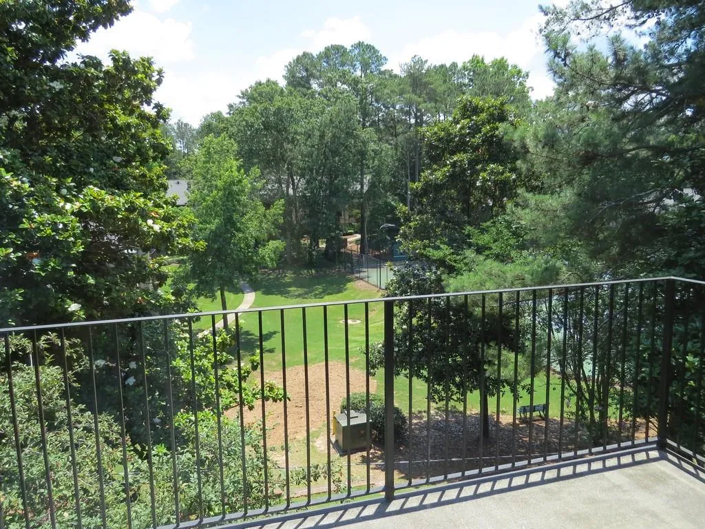 6851 Roswell Road Unit O-31, Sandy Springs, Georgia 30328, 2 Bedrooms Bedrooms, ,2 BathroomsBathrooms,Residential,Sold,6851 Roswell Road Unit O-31,6737039
