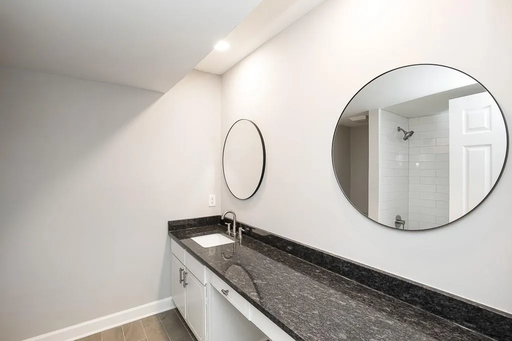 6851 Roswell Road Unit O-31, Sandy Springs, Georgia 30328, 2 Bedrooms Bedrooms, ,2 BathroomsBathrooms,Residential,Sold,6851 Roswell Road Unit O-31,6737039