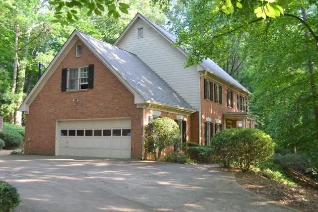 655 Bittersweet Trail, Sandy Springs, Georgia 30350, 5 Bedrooms Bedrooms, ,4 BathroomsBathrooms,Residential,Sold,655 Bittersweet Trail,5730887