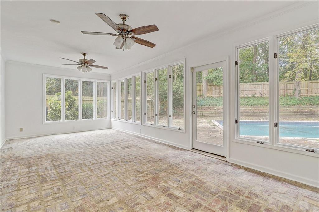 6750 Chesapeake Point, Atlanta, Georgia 30328, 4 Bedrooms Bedrooms, ,3 BathroomsBathrooms,Residential,Sold,6750 Chesapeake Point,7291697